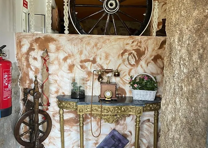 Casas Do Lobo * Tarouca